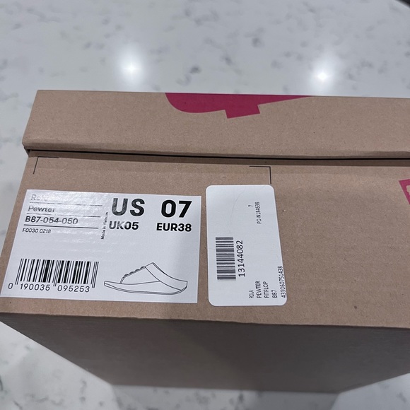 NWOT - Fitflop Rola pewter toe wedge sandal - Picture 6 of 7